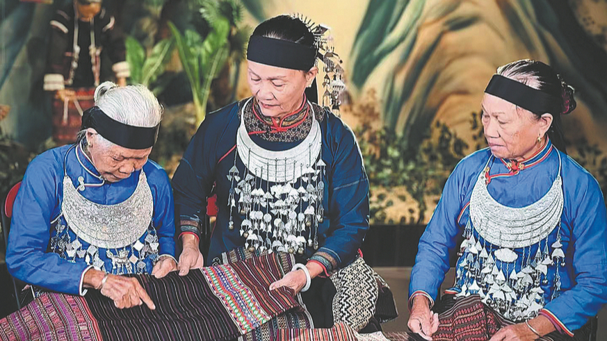 Li Ethnic Group
