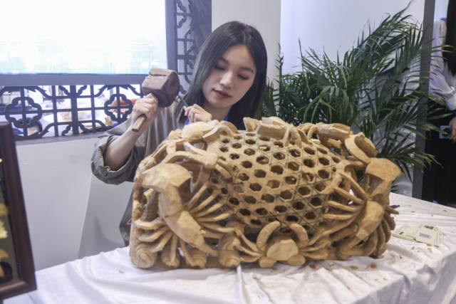 Teochew Woodcarving