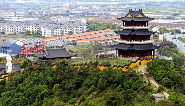 Phoenix Mountain Scenic Area in Zhangjiagang