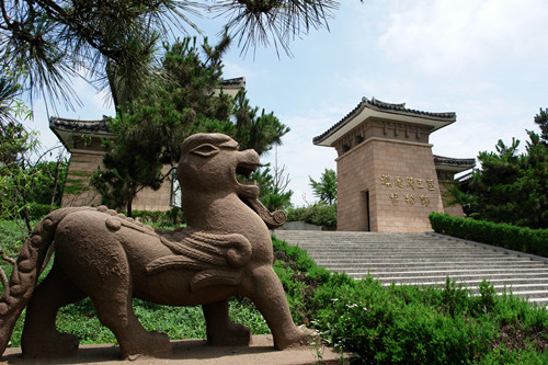 Yangzhou Museum of Guangling King's Tomb in Han Dynasty