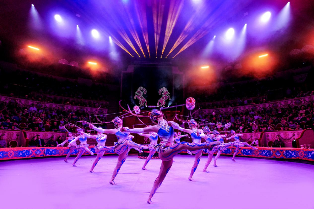 China Acrobatic Troupe