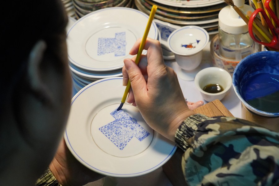 Guangcai Porcelain
