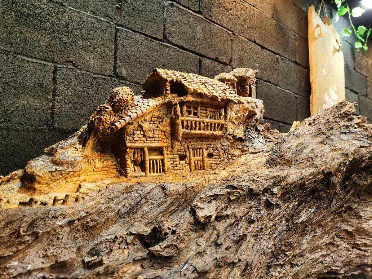 Root Carving